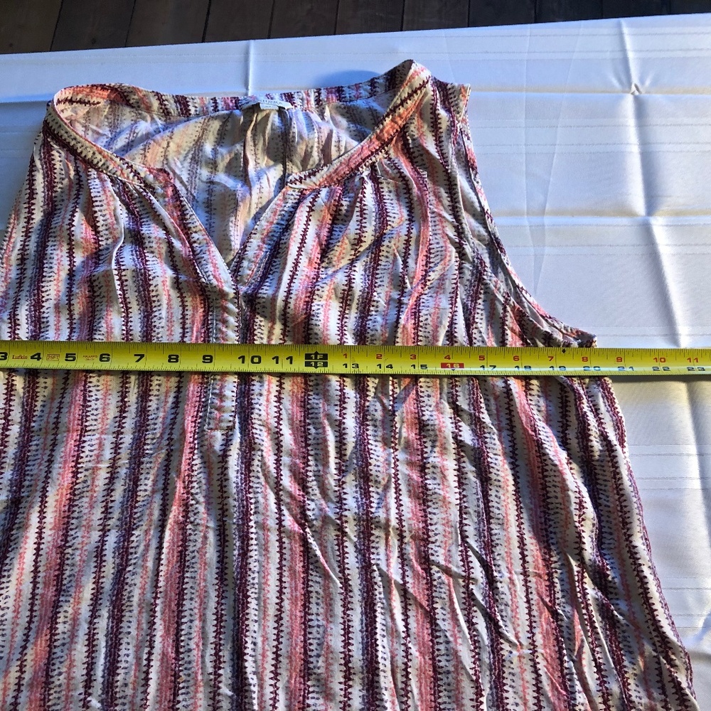 TWO SONOMA TANK TOPS, SLEEVELESS, LARGE AND EXTRA LARGE - Picture 7 of 14